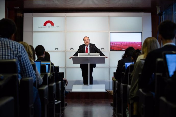 Miquel Iceta comparece en rueda de prensa en el Parlament de Cataluña tras ser propuesto como presidente del Senado