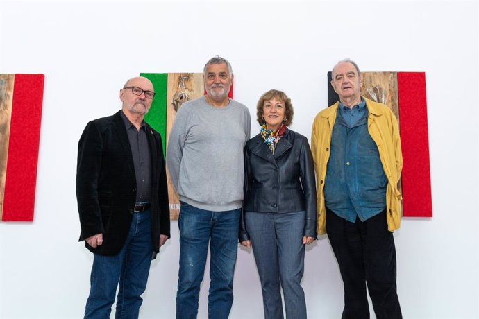 El escultor Eloy Velázquez regresa a la Biblioteca Central con una instalación inédita contra la barbarie