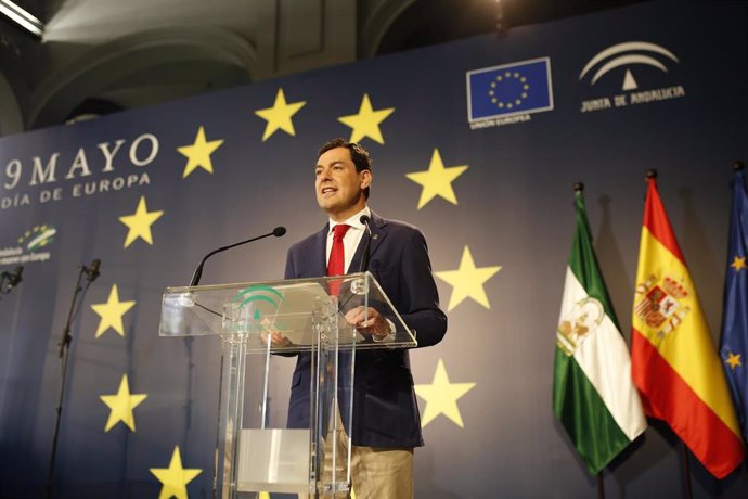 Juanma Moreno preside la celebración del Día de Europa