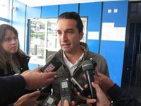 Cabezas (PSOE) critica la "ética política" de Fragoso por hablar sobre los nuevos autobuses eléctricos