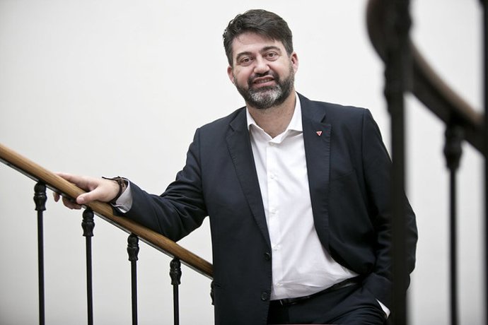 26M.- Mato contrapone su propuesta de gestión directa de la limpieza a la idea de Carmena de una concejalía de empresas