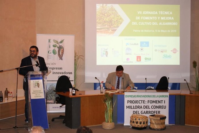 Més de 200 professionals exploren a Mallorca les oportunitats que ofereix el cultiu de l'algarrobo