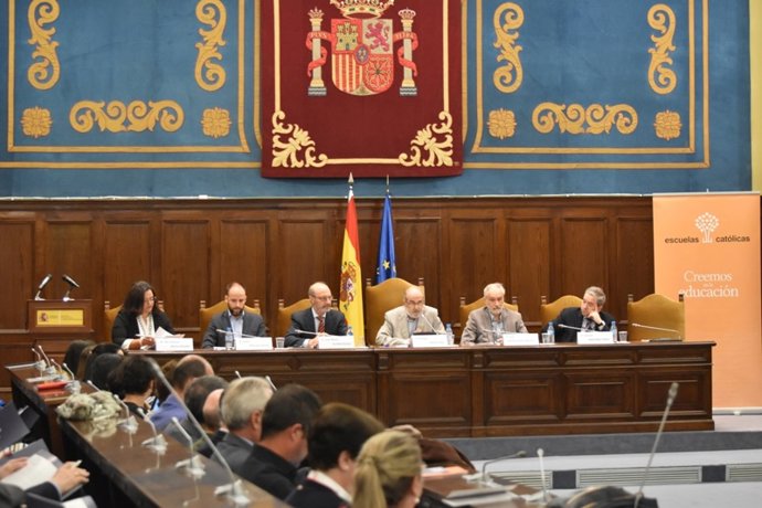 Escuela Católicas presenta una 'guía del duelo en el ámbito escolar' con pautas para afrontar muertes en los colegios