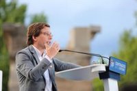 Almeida llama a la movilización para "llenar las urnas" con votos del PP, "una fuerza imparable en Madrid"