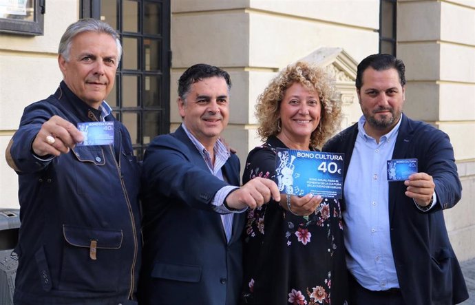 Huelva.- 26M.- Pilar Marín (PP) propone la creación de un "bono cultural" de 40 euros para incentivar la participación