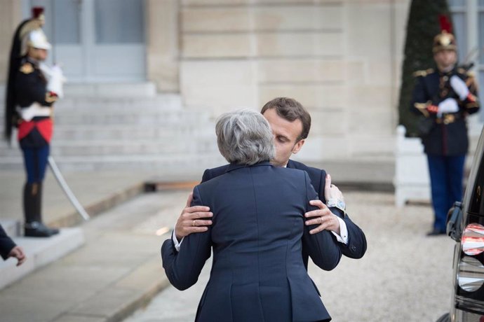 French President Macron meets Theresa May in Paris