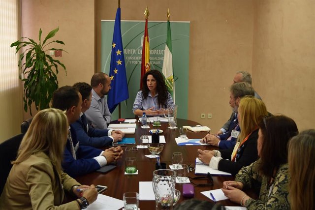 Igualdad pondrá en marcha unas jornadas sobre los aspectos legales de la atención a las personas mayores