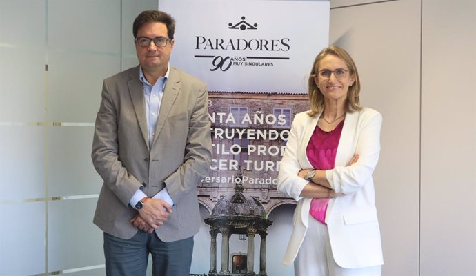 Paradores y la Fundación Oceanogrfic firman un acuerdo para la sensibilización medioambiental