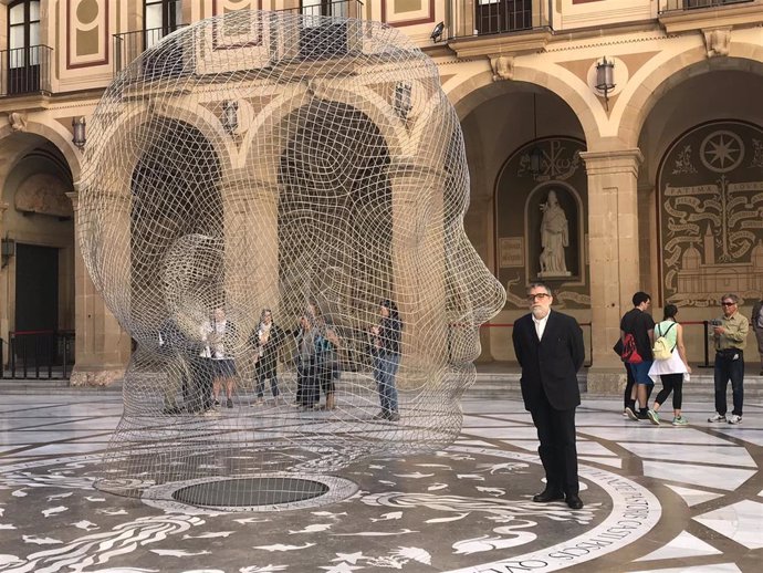 Jaume Plensa instala una escultura en Montserrat que evoca la invisibilidad