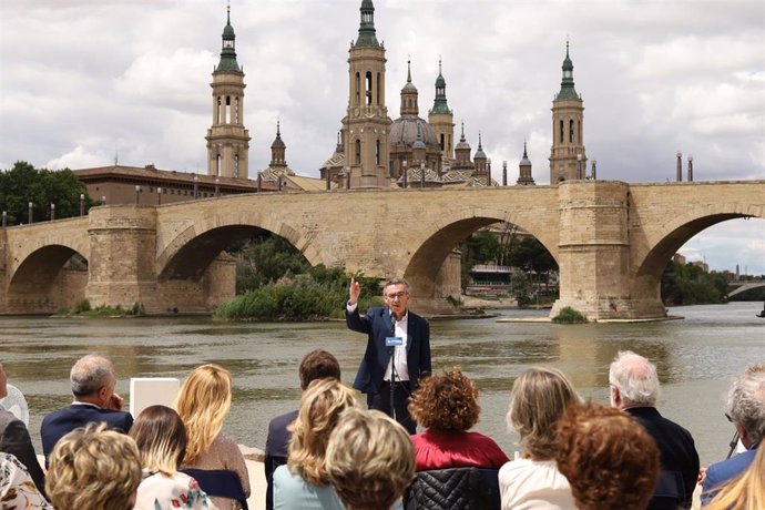 Pablo Casado presenta el programa electoral europeo del PP en el Balcón de San Lázaro de Zaragoza
