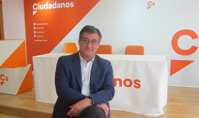 28A.- "Barbón y el PSOE de Sánchez están vendiendo el futuro de la industria asturiana a trozos", protesta Prendes (Cs)