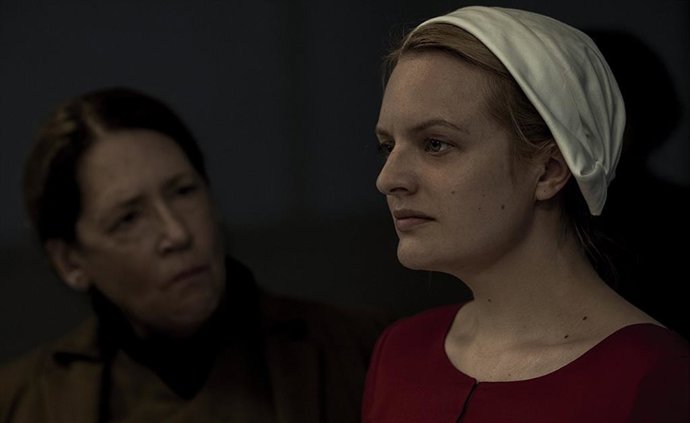 Elisabeth Moss en The Handmaid's Tale