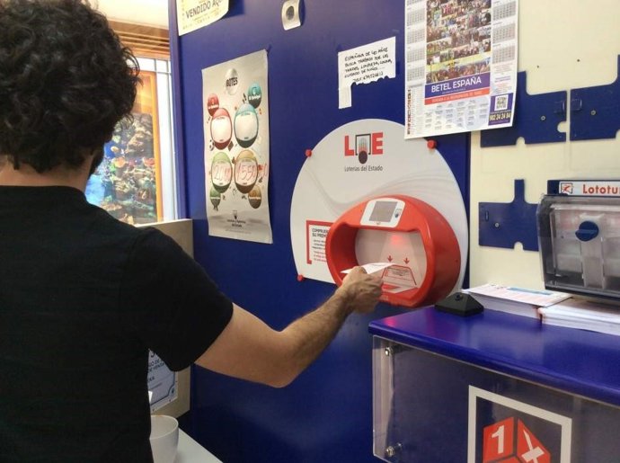 Málaga.- Un acertante de la capital, premiado con más de 46.000 euros en la Bonoloto