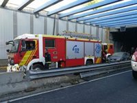 La UME y Bomberos se retiran del túnel inundado cerca a la T4 tras terminar tareas de desagüe, aunque permanece cortado