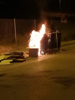 Málaga.- Sucesos.- Detenido por quemar contenedores en distintos días en Vélez-Málaga