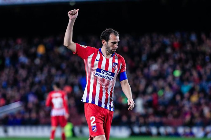 Godín anuncia que deja el Atlético de Madrid tras nueve temporadas y con ocho títulos como rojiblanco