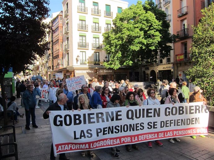 Riojanos salen a la calle por "unas pensiones dignas y de calidad" ante "el momento decisivo en el que nos encontramos"