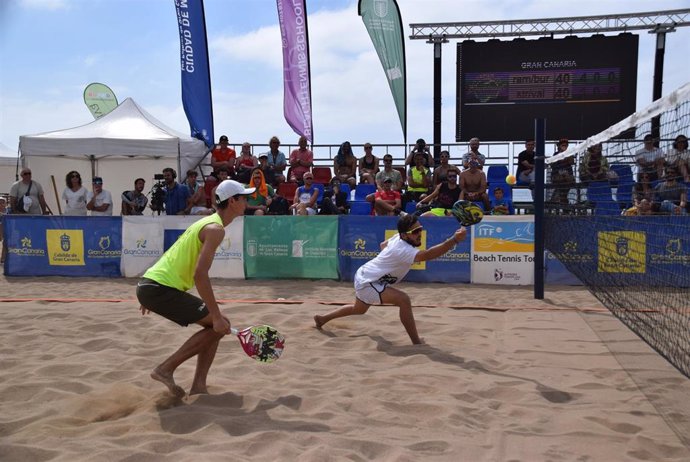 Ramos y Burmakin dan la sorpresa y caen en los cuartos de final del ITF Beachtennis Gran Canaria 2019