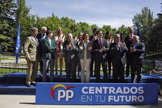Pablo Casado clausura un acto del PP para conmemorar el Día de Europa 
