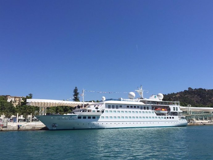 Málaga.- Turismo.- Puertos.- La compañía Crystal Cruises realiza por primera vez base en Málaga