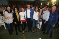 Susana Díaz destaca el 26M que se puede parar "a la extrema derecha" porque "sigue viva la generación de la Transición"