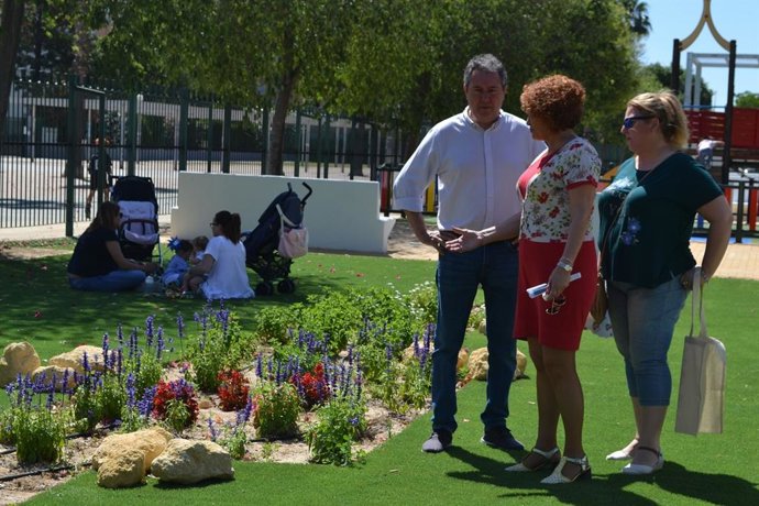 Sevilla.-26M.-Espadas anuncia una reordenación de distritos para dar "una respuesta más adecuada a barrios más poblados"