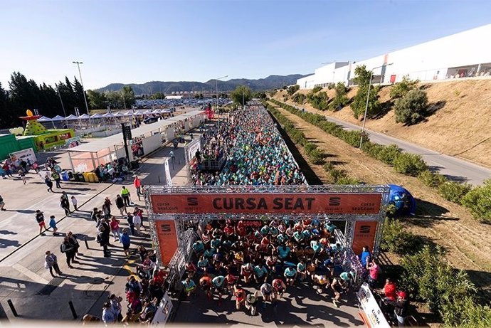 Motor.- Unes 6.000 persones participen en la carrera solidria Seat que recapta 13.500 euros