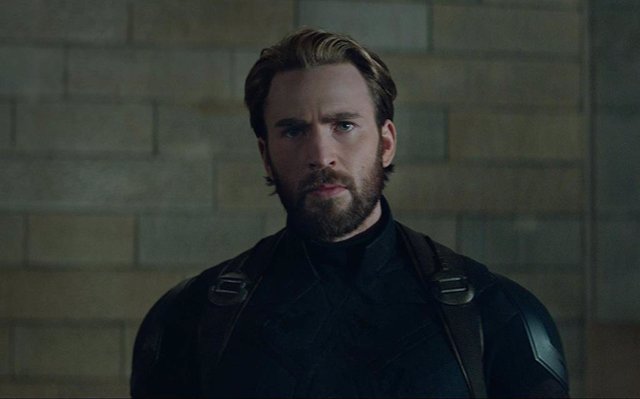 Chris Evans deja en shock a los fans de Endgame con una reveladora imagen de Capitán América