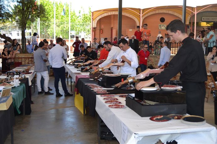 El onubense Antonio González gana el XII Concurso de Cortadores del Salón del Ja