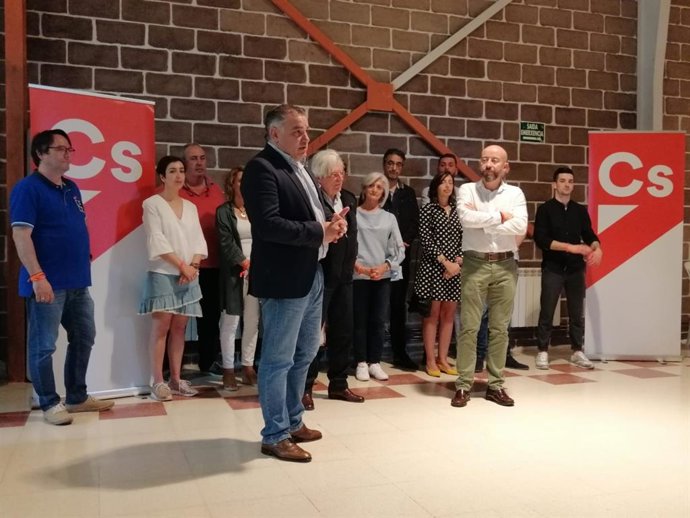 26M.-Cs Propone Candidatos A Europa De "Futuro" Y No A Los Que Buscan Un "Retiro Dorado" Como En Los "Viejos Partidos"