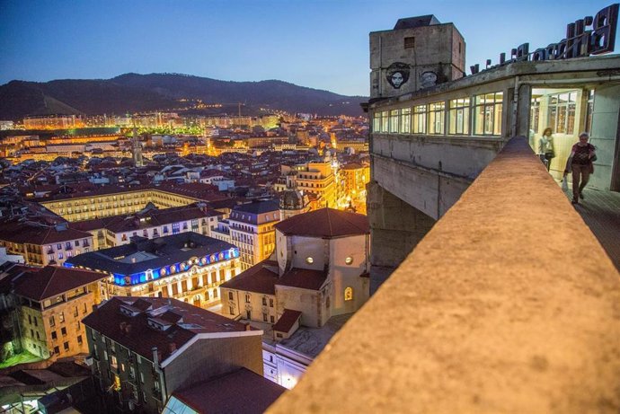 Ayuntamiento de Bilbao inicia este lunes la reparación de la torre del ascensor de Begoña