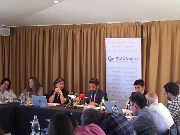 Economía/Motor.- Faconauto propone 500 millones anuales para achatarrar 2,5 millones de coches antiguos hasta 2025