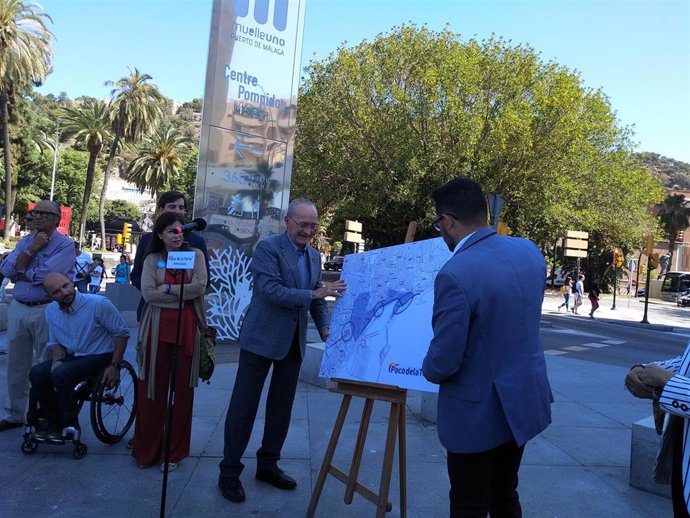 Málaga.-26M.- De la Torre propone el modelo de movilidad metropolitana, extender el centro y crear espacios urbanos