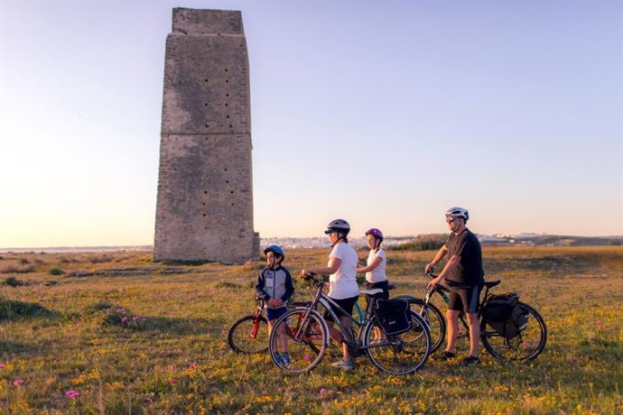 Cádiz.- Adjudicadas las obras de la vía ciclista entre Conil de la Frontera y Los Caños