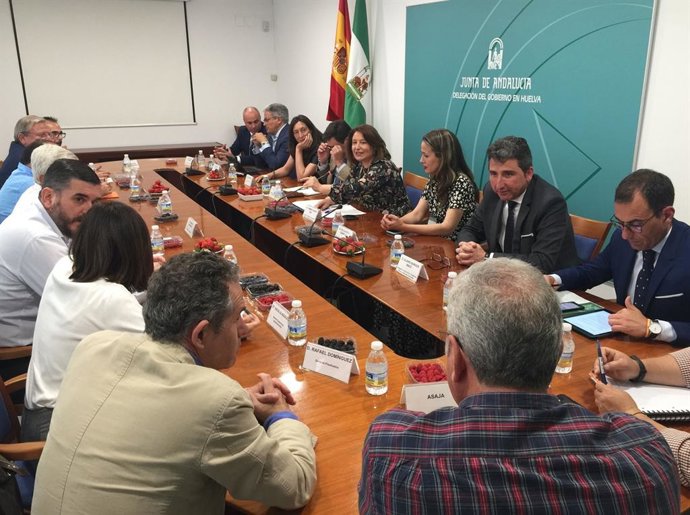 Carmen Crespo recalca la necesidad de controlar contingentes y fitosanitarios en las fronteras
