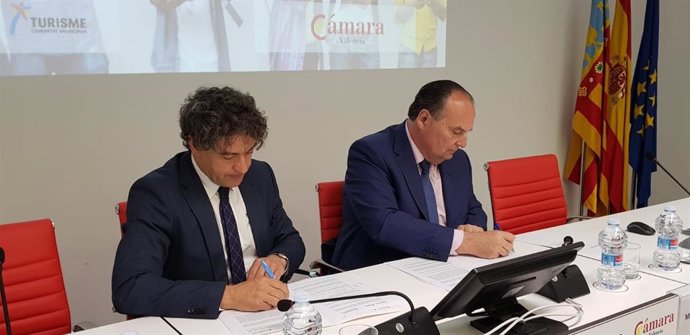 Turismo.- Turisme y el consejo de cámaras de la comunitat se alían para fomentar la competitividad turística