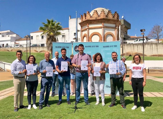 Huelva.- 26M.- El candidato del PP en Valverde presenta un programa "trabajado" y fruto del "puerta a puerta"
