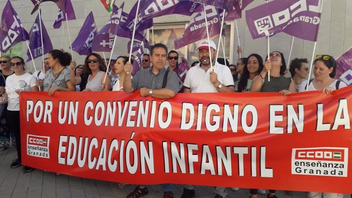 CCOO Enseñanza protesta en las ocho provincias por un convenio colectivo digno en el primer ciclo de Educación Infantil