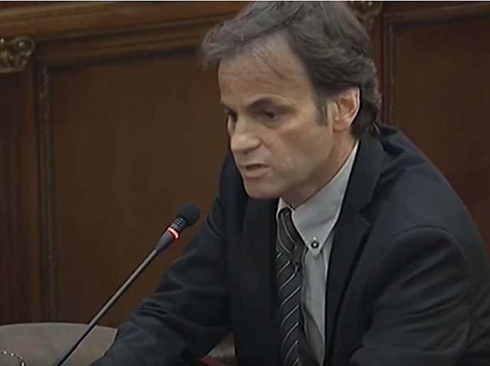 Líder de En Comú en el Congreso dice que el 1-O fue una movilización no vinculante contra un "abuso de poder"