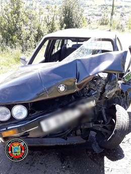 Herida de gravedad una joven de 22 años y leve un menor de 17 años en una colisión frontal en Heras