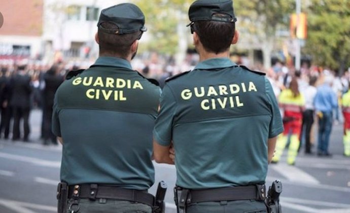 Huelva.- La Guardia Civil auxilia a un conductor que sufrió un desvanecimiento en una romería en El Cerro del Andévalo