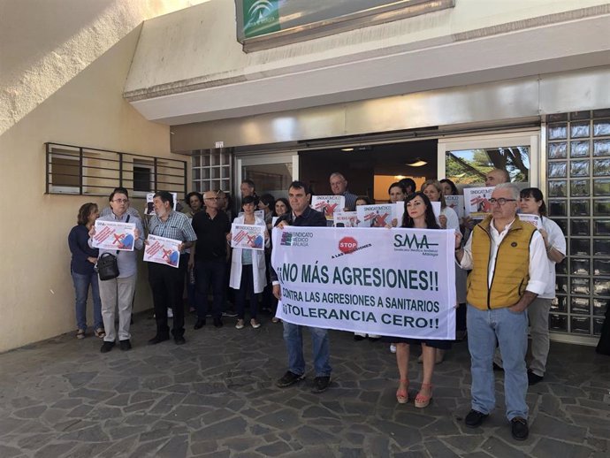 Málaga.- Nueva concentración en un centro de salud para denunciar otra agresión a profesionales sanitarios