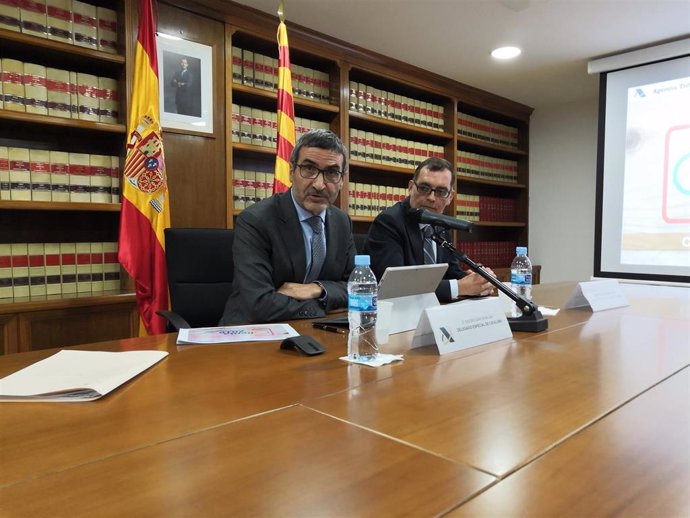 Hacienda ya ha devuelto más de 493 millones a contribuyentes catalanes por la Renta 2018