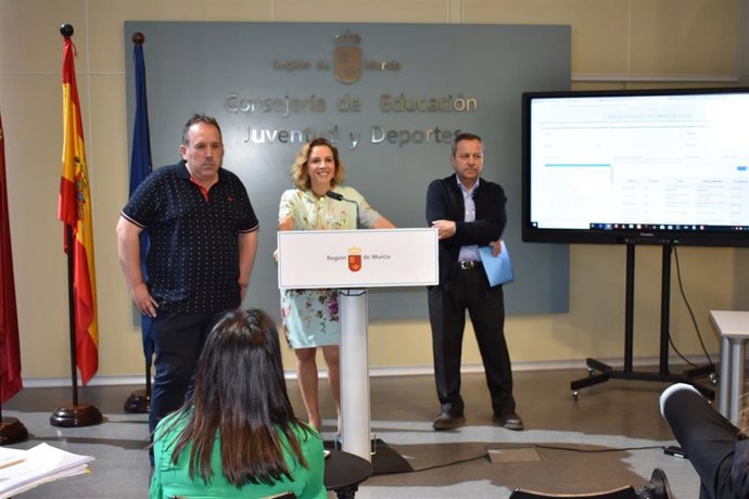 Los escolares de quinto y sexto de Primaria recibirán también los libros gratis el próximo curso