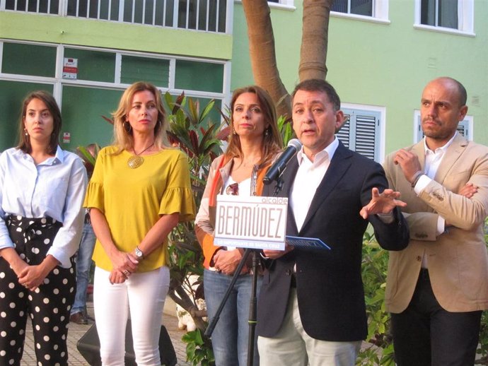 26M.- Bermúdez Propone Un Plan De Aparcamientos Públicos Y Gratuitos En Cabo Llanos