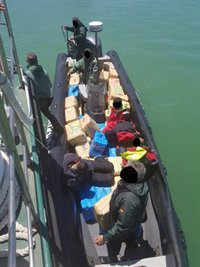 Intervenidos más de 4.800 kilos de hachís en dos actuaciones en Cádiz con nueve detenidos