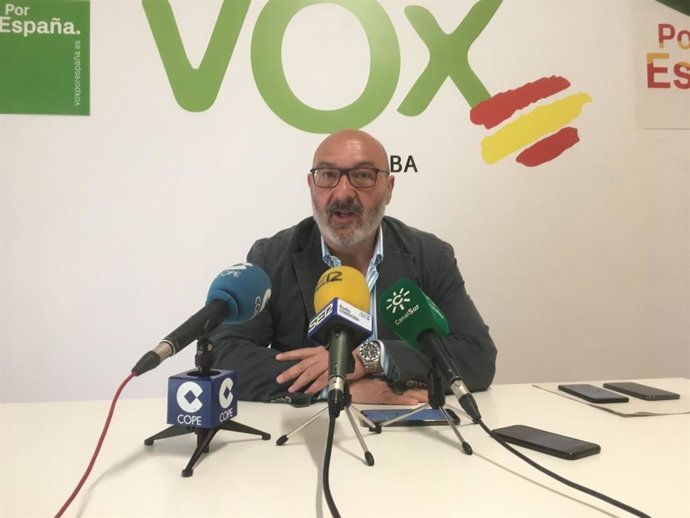 Vox avisa a PP y Cs que no apoyará el presupuesto de la Junta si se separa del acuerdo de 37 puntos