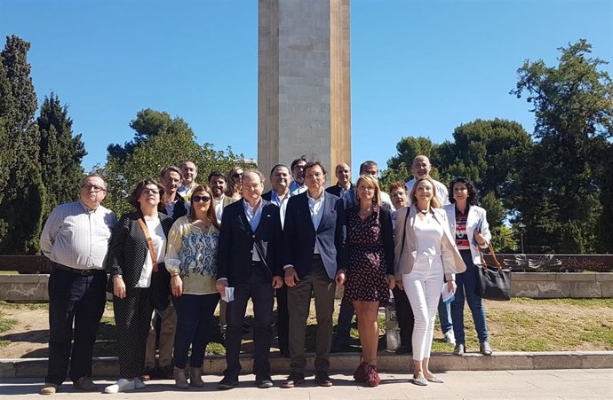 26M.- Isern Promete Incluir Sa Feixina En El Catálogo Municipal Para Proteger El Monolito