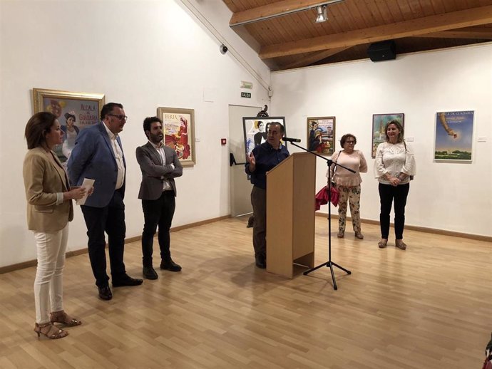 Sevilla.- El Museo Alcalá de Guadaíra acoge la exposición 'Papeles de Feria. 100 años de la revista de Feria'