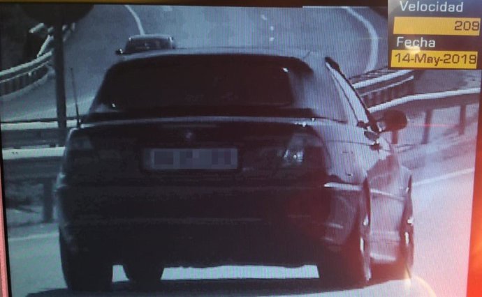 Sucesos.- Policía Foral imputa a conductor por circula a 209 km/h en la A-12 y dar positivo en drogas